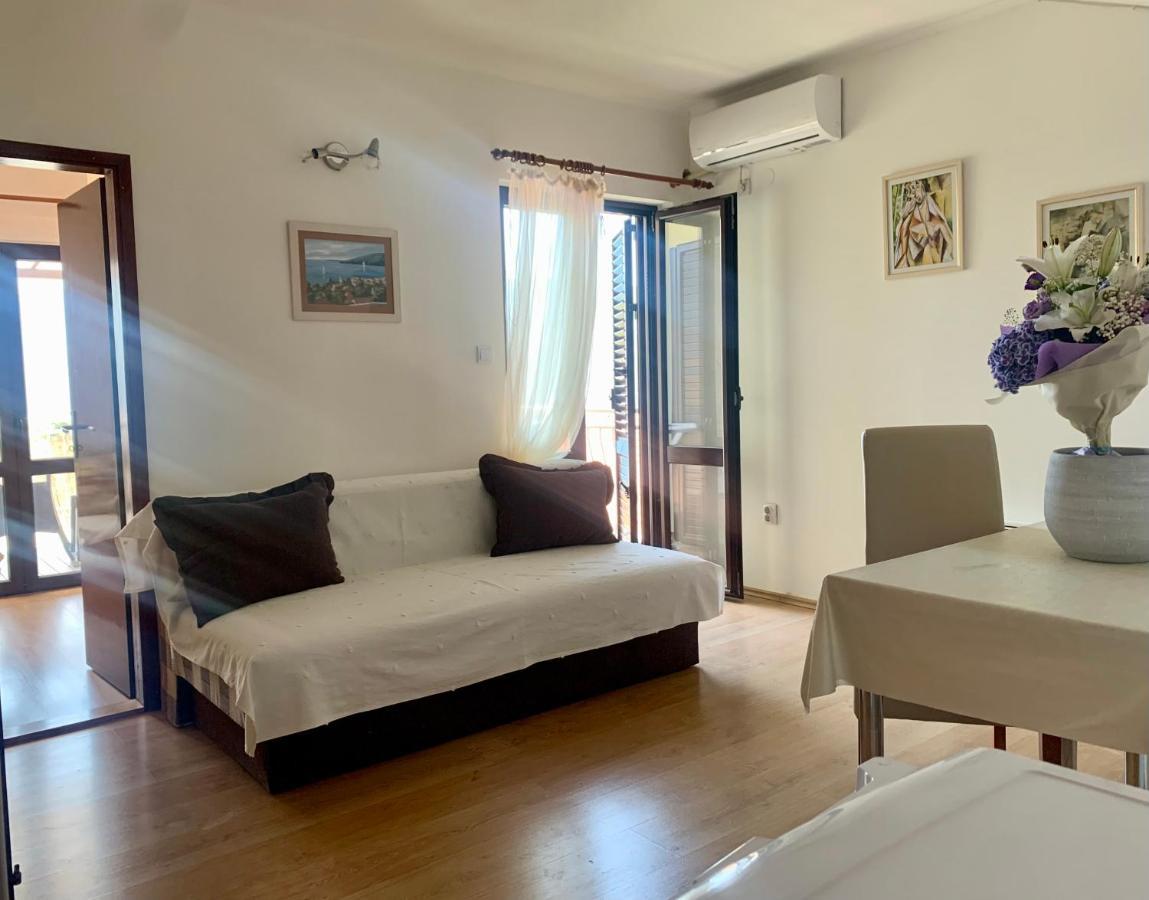 Apartments Херцег-Нови Экстерьер фото