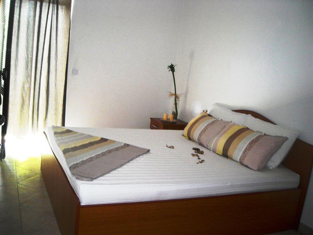 Apartments Херцег-Нови Экстерьер фото